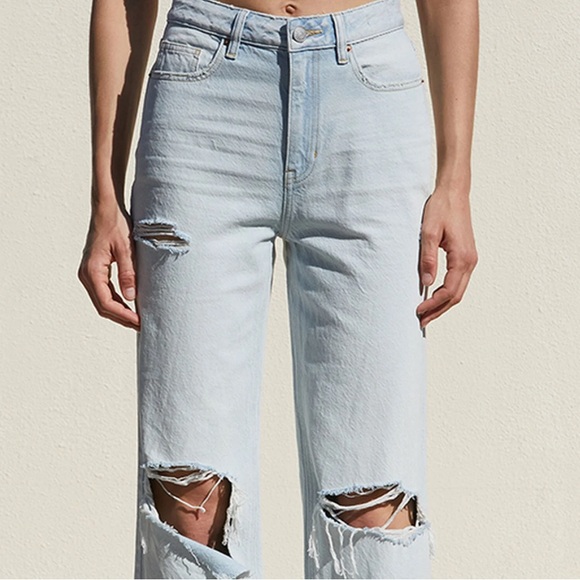 PacSun Light Indigo Ripped '90s Boyfriend Jeans - Picture 3 of 10